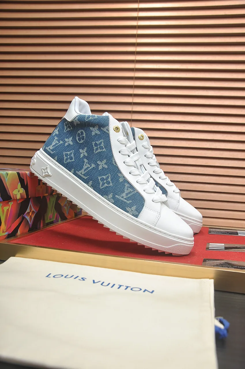 Men's shoes 💰600💶[LOUIS VUITTON] Original order price (mesh lining) new model 🍀LV Louis Vuitton * - top version of LV classic trendy shoes! Made of imported original cowhide, water-dyed cowhide lining, and original wear-resistant rubber outsole! High quality products! Code number 38-45 (45 is custom-made and cannot be returned or exchanged)